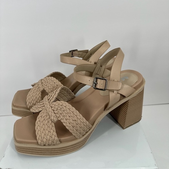 MIA Geraldine Sandals Size 9.5M NEW with tag - Picture 1 of 7
